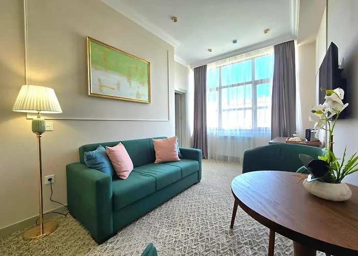 Maestro Address Hotel